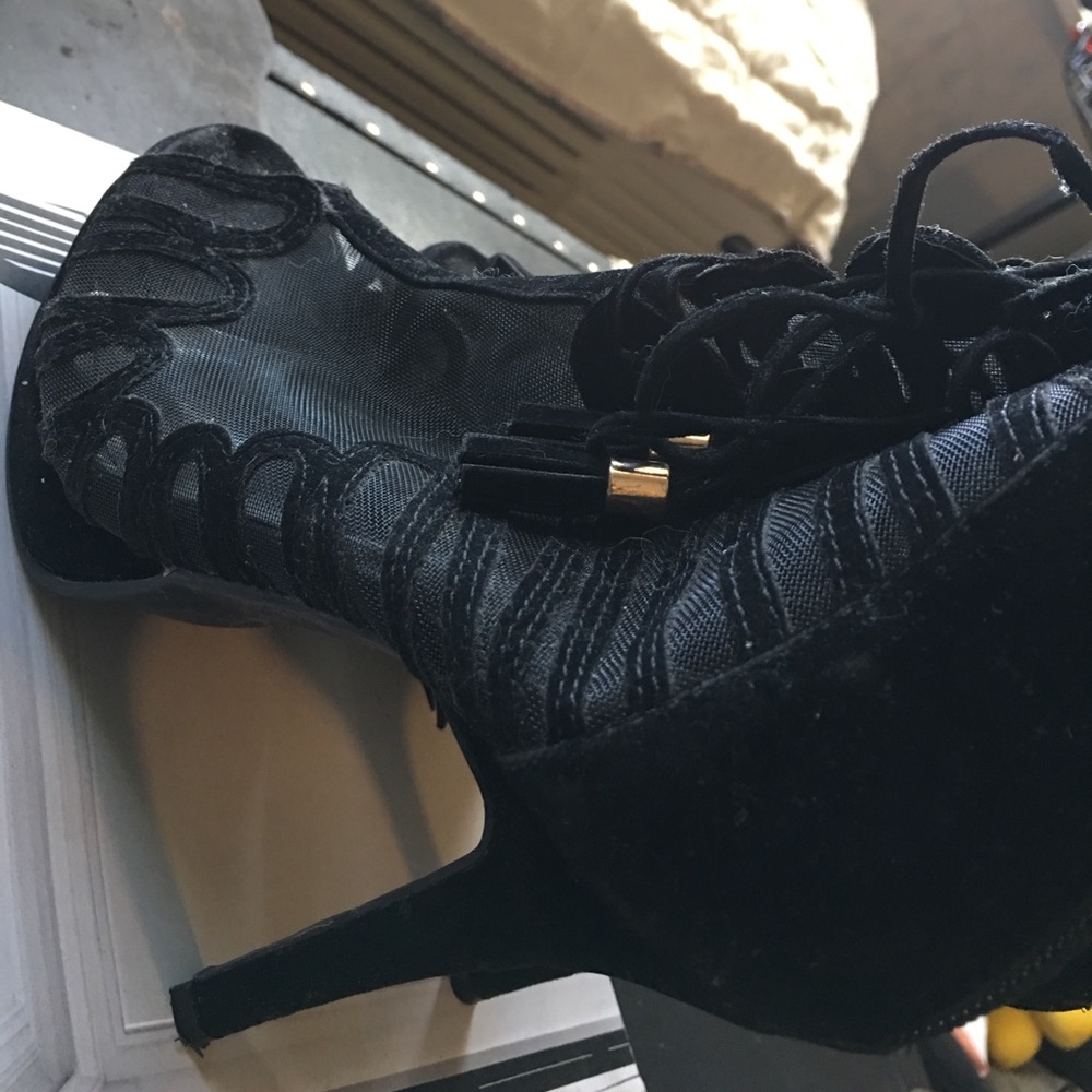Open toe Booties - Picture 7 of 8